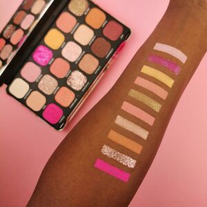 Makeup Revolution Forever Flawless Eyeshadow Palette # Affinity 19,2gr